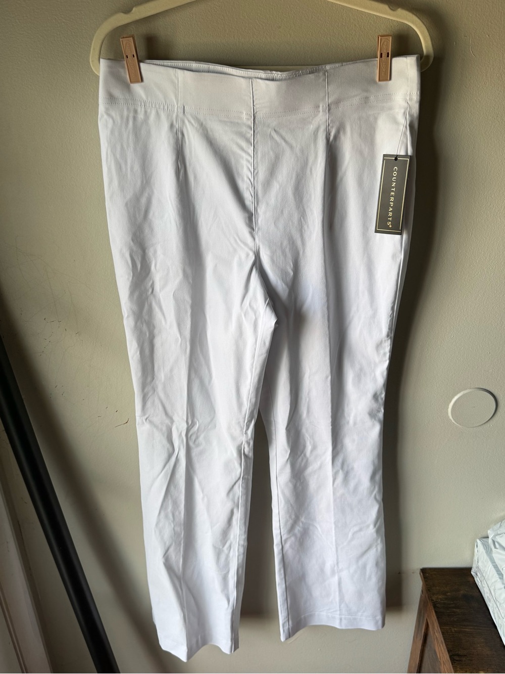 NWT Counterparts White Pull On Stretch Ankle Pants Womens Size Medium